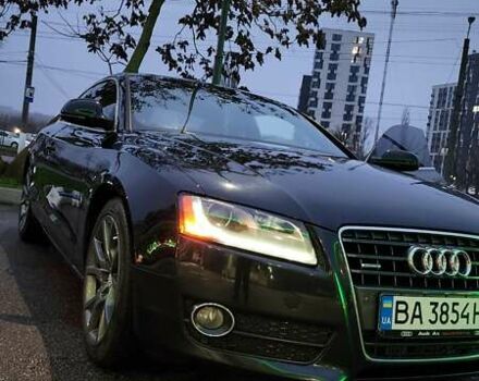 Чорний Ауді A5, об'ємом двигуна 1.98 л та пробігом 229 тис. км за 10000 $, фото 4 на Automoto.ua