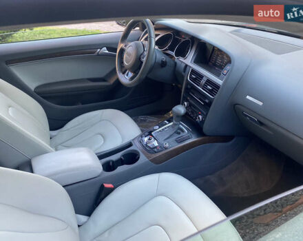 Черный Ауди А5, объемом двигателя 2 л и пробегом 143 тыс. км за 10500 $, фото 75 на Automoto.ua