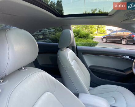 Черный Ауди А5, объемом двигателя 2 л и пробегом 143 тыс. км за 10500 $, фото 76 на Automoto.ua