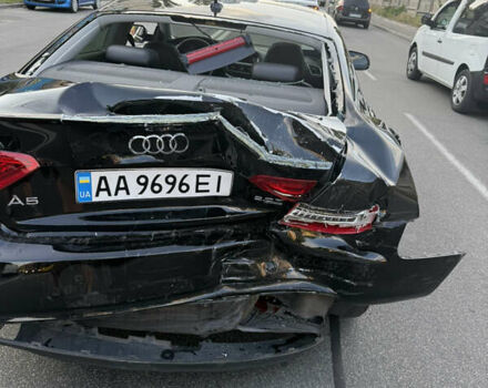 Чорний Ауді A5, об'ємом двигуна 2 л та пробігом 135 тис. км за 8700 $, фото 12 на Automoto.ua