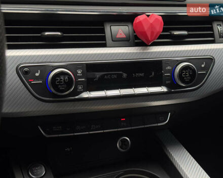 Чорний Ауді A5, об'ємом двигуна 2 л та пробігом 80 тис. км за 24000 $, фото 22 на Automoto.ua