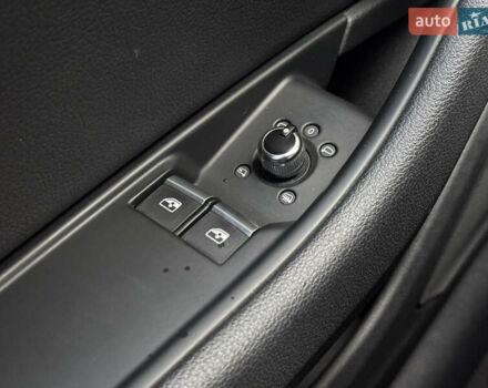 Чорний Ауді A5, об'ємом двигуна 2 л та пробігом 80 тис. км за 24000 $, фото 24 на Automoto.ua