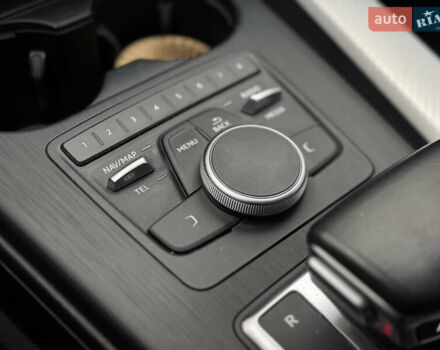 Чорний Ауді A5, об'ємом двигуна 2 л та пробігом 80 тис. км за 24000 $, фото 27 на Automoto.ua