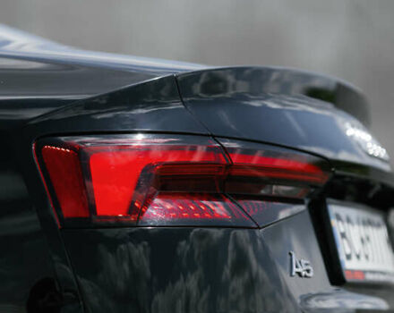 Черный Ауди А5, объемом двигателя 1.98 л и пробегом 87 тыс. км за 22900 $, фото 6 на Automoto.ua