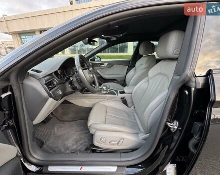 Черный Ауди А5, объемом двигателя 1.98 л и пробегом 80 тыс. км за 27500 $, фото 13 на Automoto.ua