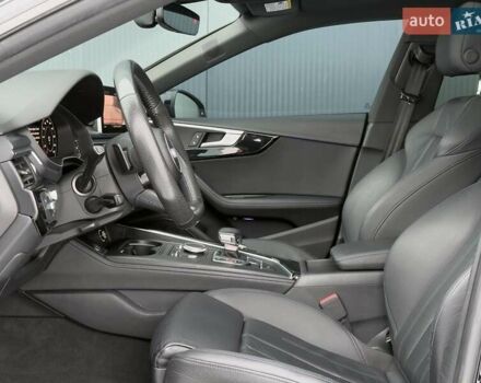 Чорний Ауді A5, об'ємом двигуна 2 л та пробігом 80 тис. км за 25890 $, фото 15 на Automoto.ua