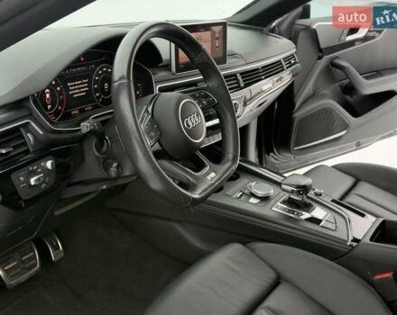 Чорний Ауді A5, об'ємом двигуна 2 л та пробігом 80 тис. км за 25890 $, фото 46 на Automoto.ua