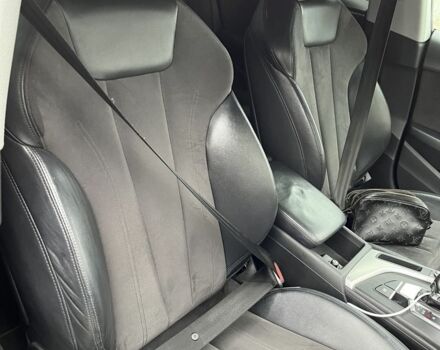 Чорний Ауді A5, об'ємом двигуна 2 л та пробігом 250 тис. км за 10513 $, фото 4 на Automoto.ua