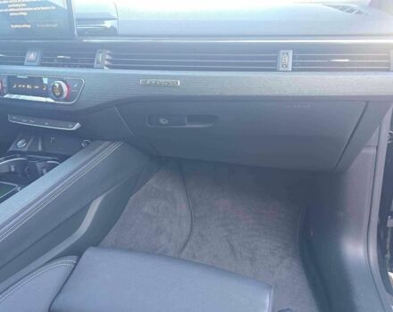 Чорний Ауді A5, об'ємом двигуна 2 л та пробігом 55 тис. км за 11000 $, фото 5 на Automoto.ua