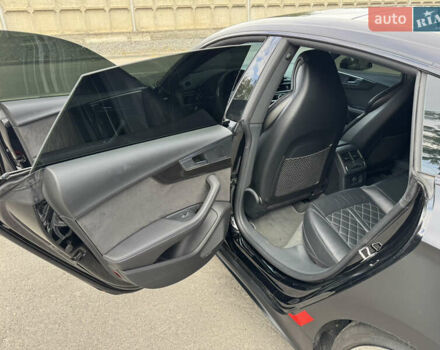 Черный Ауди А5, объемом двигателя 1.98 л и пробегом 75 тыс. км за 42000 $, фото 7 на Automoto.ua