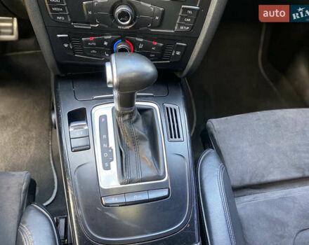 Ауді A5 2010 у Києві на Automoto.ua Червоний Ауді A5, об'ємом двигуна 1.98 л та пробігом 183 тис. км за 8800 $, фото 24 на Automoto.ua