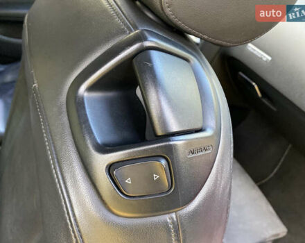 Ауді A5 2010 у Києві на Automoto.ua Червоний Ауді A5, об'ємом двигуна 1.98 л та пробігом 183 тис. км за 8800 $, фото 29 на Automoto.ua