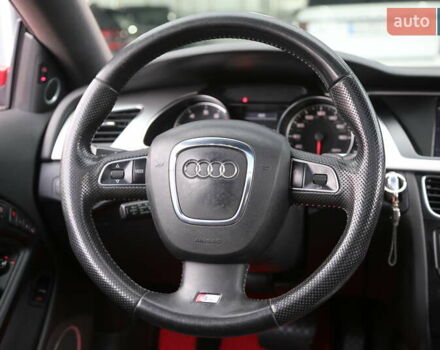 Червоний Ауді A5, об'ємом двигуна 1.98 л та пробігом 148 тис. км за 10000 $, фото 14 на Automoto.ua