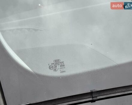 Красный Ауди А5, объемом двигателя 1.8 л и пробегом 143 тыс. км за 13400 $, фото 4 на Automoto.ua