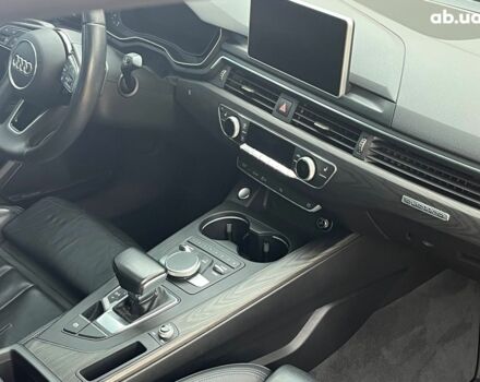 Серый Ауди А5, объемом двигателя 2 л и пробегом 120 тыс. км за 26990 $, фото 35 на Automoto.ua