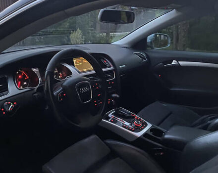 Серый Ауди А5, объемом двигателя 2.7 л и пробегом 301 тыс. км за 8950 $, фото 17 на Automoto.ua