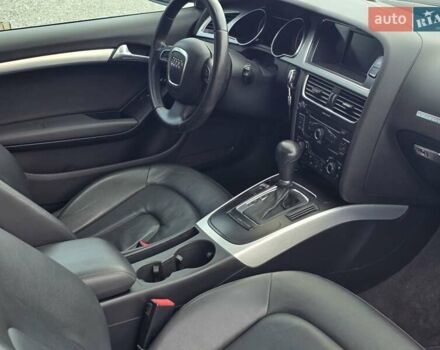 Сірий Ауді A5, об'ємом двигуна 2 л та пробігом 141 тис. км за 11499 $, фото 24 на Automoto.ua
