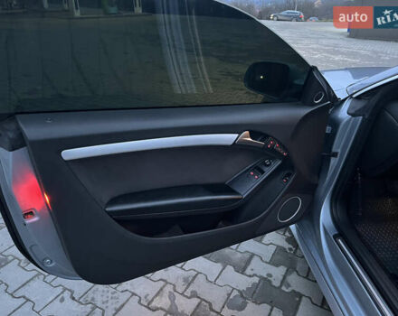 Сірий Ауді A5, об'ємом двигуна 1.98 л та пробігом 240 тис. км за 11200 $, фото 17 на Automoto.ua