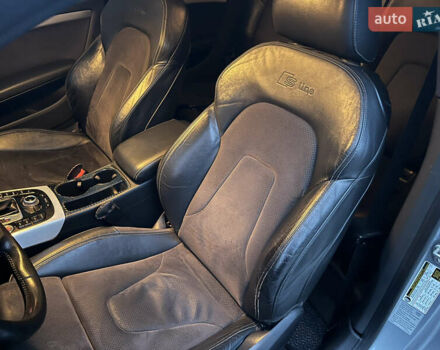 Сірий Ауді A5, об'ємом двигуна 1.98 л та пробігом 240 тис. км за 11200 $, фото 19 на Automoto.ua