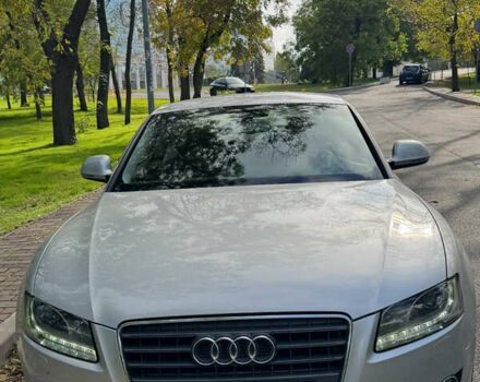Ауді A5 2009 у Одесі на Automoto.ua Сірий Ауді A5, об'ємом двигуна 2 л та пробігом 98 тис. км за 14000 $, фото 2 на Automoto.ua