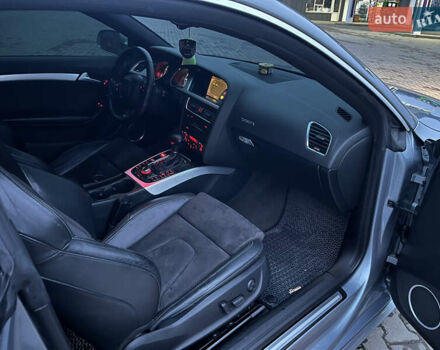 Сірий Ауді A5, об'ємом двигуна 1.98 л та пробігом 240 тис. км за 11200 $, фото 24 на Automoto.ua