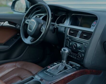 Сірий Ауді A5, об'ємом двигуна 3.2 л та пробігом 92 тис. км за 8500 $, фото 5 на Automoto.ua