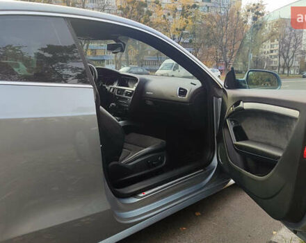 Серый Ауди А5, объемом двигателя 1.98 л и пробегом 175 тыс. км за 11000 $, фото 12 на Automoto.ua