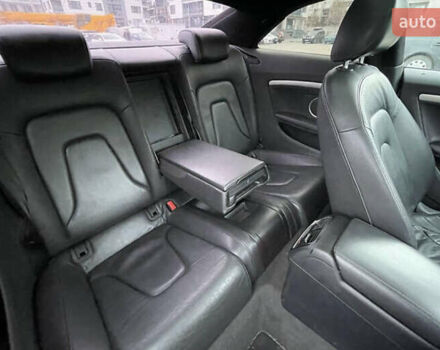 Серый Ауди А5, объемом двигателя 1.98 л и пробегом 290 тыс. км за 12000 $, фото 17 на Automoto.ua