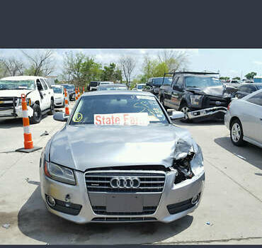 Серый Ауди А5, объемом двигателя 1.98 л и пробегом 290 тыс. км за 12000 $, фото 8 на Automoto.ua