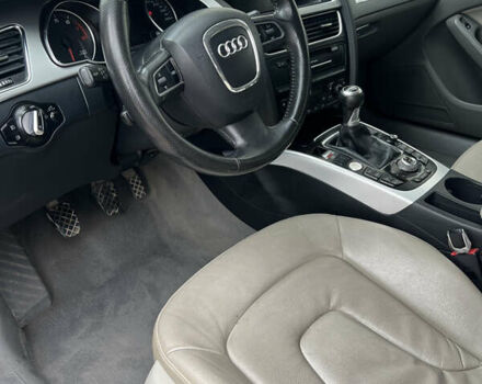 Ауді A5 2010 у Тернополі на Automoto.ua Сірий Ауді A5, об'ємом двигуна 2 л та пробігом 222 тис. км за 10000 $, фото 9 на Automoto.ua