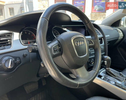 Серый Ауди А5, объемом двигателя 1.98 л и пробегом 191 тыс. км за 12000 $, фото 11 на Automoto.ua