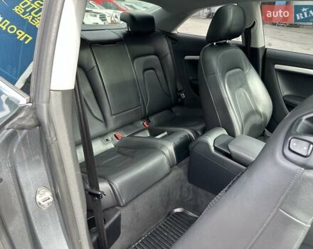 Сірий Ауді A5, об'ємом двигуна 1.98 л та пробігом 195 тис. км за 11990 $, фото 32 на Automoto.ua