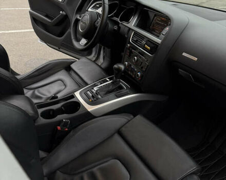 Сірий Ауді A5, об'ємом двигуна 2 л та пробігом 159 тис. км за 15800 $, фото 23 на Automoto.ua