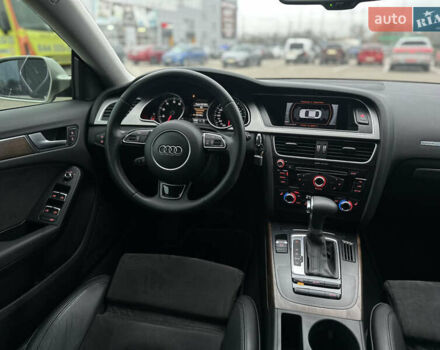 Серый Ауди А5, объемом двигателя 1.8 л и пробегом 150 тыс. км за 14800 $, фото 16 на Automoto.ua