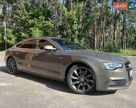 Сірий Ауді A5, об'ємом двигуна 2 л та пробігом 216 тис. км за 22000 $, фото 2 на Automoto.ua