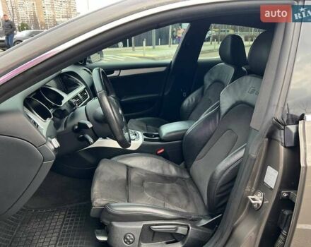 Серый Ауди А5, объемом двигателя 1.97 л и пробегом 217 тыс. км за 18990 $, фото 8 на Automoto.ua