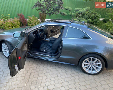 Серый Ауди А5, объемом двигателя 2 л и пробегом 92 тыс. км за 15900 $, фото 4 на Automoto.ua
