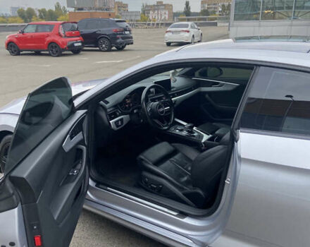 Серый Ауди А5, объемом двигателя 1.98 л и пробегом 179 тыс. км за 18900 $, фото 10 на Automoto.ua