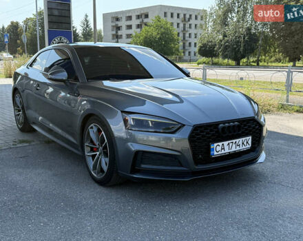 Сірий Ауді A5, об'ємом двигуна 1.98 л та пробігом 220 тис. км за 20000 $, фото 2 на Automoto.ua