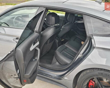 Сірий Ауді A5, об'ємом двигуна 1.98 л та пробігом 118 тис. км за 24100 $, фото 4 на Automoto.ua