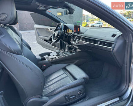 Сірий Ауді A5, об'ємом двигуна 1.98 л та пробігом 70 тис. км за 21900 $, фото 31 на Automoto.ua