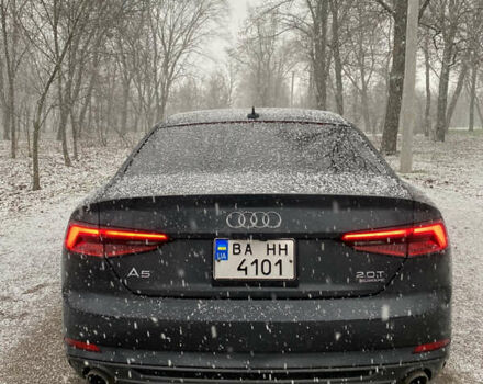 Сірий Ауді A5, об'ємом двигуна 2 л та пробігом 94 тис. км за 23500 $, фото 3 на Automoto.ua