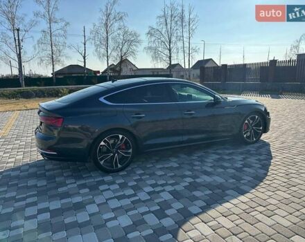 Сірий Ауді A5, об'ємом двигуна 2 л та пробігом 210 тис. км за 19900 $, фото 1 на Automoto.ua