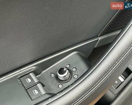 Серый Ауди А5, объемом двигателя 2 л и пробегом 129 тыс. км за 21990 $, фото 27 на Automoto.ua