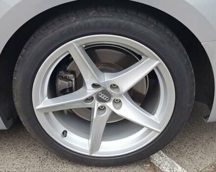 Сірий Ауді A5, об'ємом двигуна 1.98 л та пробігом 130 тис. км за 21000 $, фото 14 на Automoto.ua