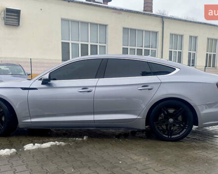 Серый Ауди А5, объемом двигателя 1.98 л и пробегом 152 тыс. км за 20000 $, фото 13 на Automoto.ua