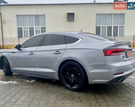 Серый Ауди А5, объемом двигателя 1.98 л и пробегом 152 тыс. км за 20000 $, фото 12 на Automoto.ua