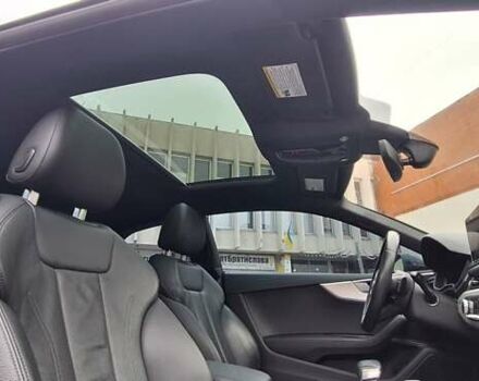 Сірий Ауді A5, об'ємом двигуна 1.98 л та пробігом 130 тис. км за 21000 $, фото 17 на Automoto.ua
