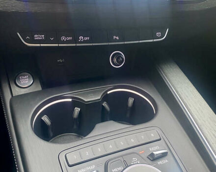 Серый Ауди А5, объемом двигателя 1.98 л и пробегом 152 тыс. км за 20000 $, фото 26 на Automoto.ua