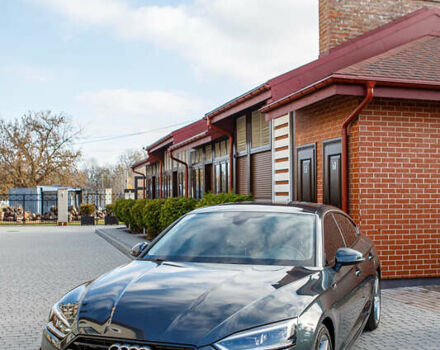 Серый Ауди А5, объемом двигателя 1.97 л и пробегом 25 тыс. км за 32500 $, фото 10 на Automoto.ua